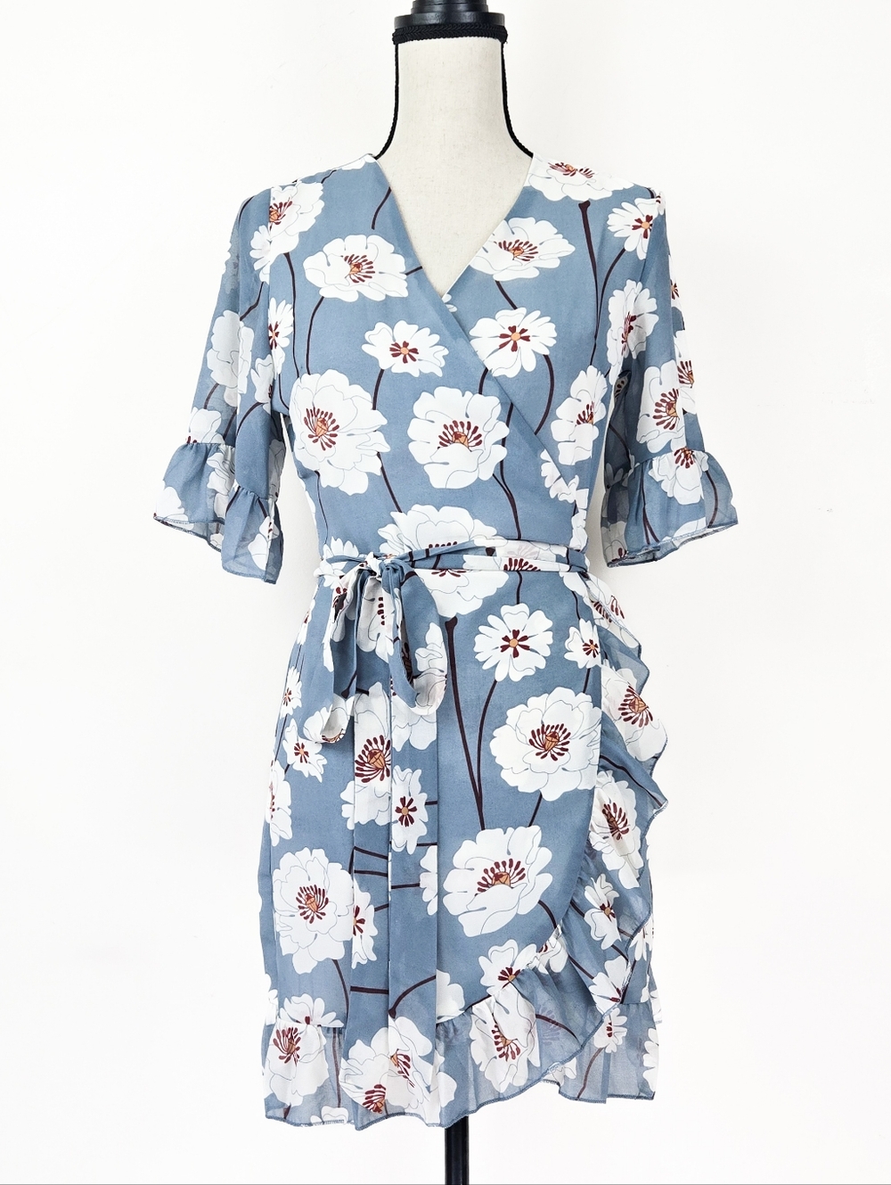 💥3 for $30💥 NWT Lucca Poppy Blossom Wrap Mini Dress